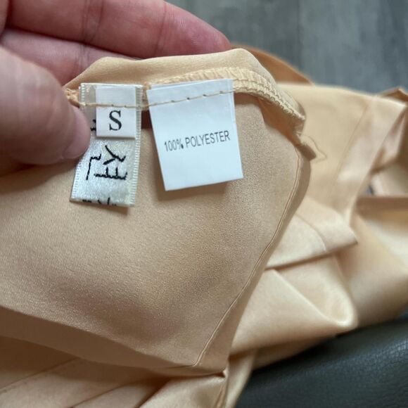 Satin Tank Top Blouse Cream/Gold Size Small - Picture 3 of 3